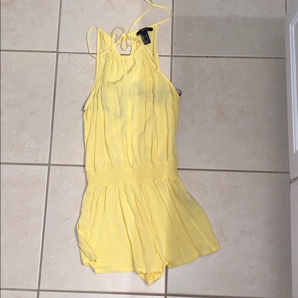 Yellow romper - Picture 3 of 3